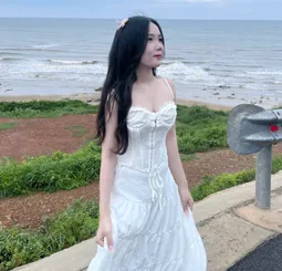 Như Bình